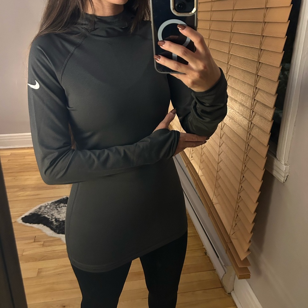 NIKE Charcoal Long Sleeve Performance Top